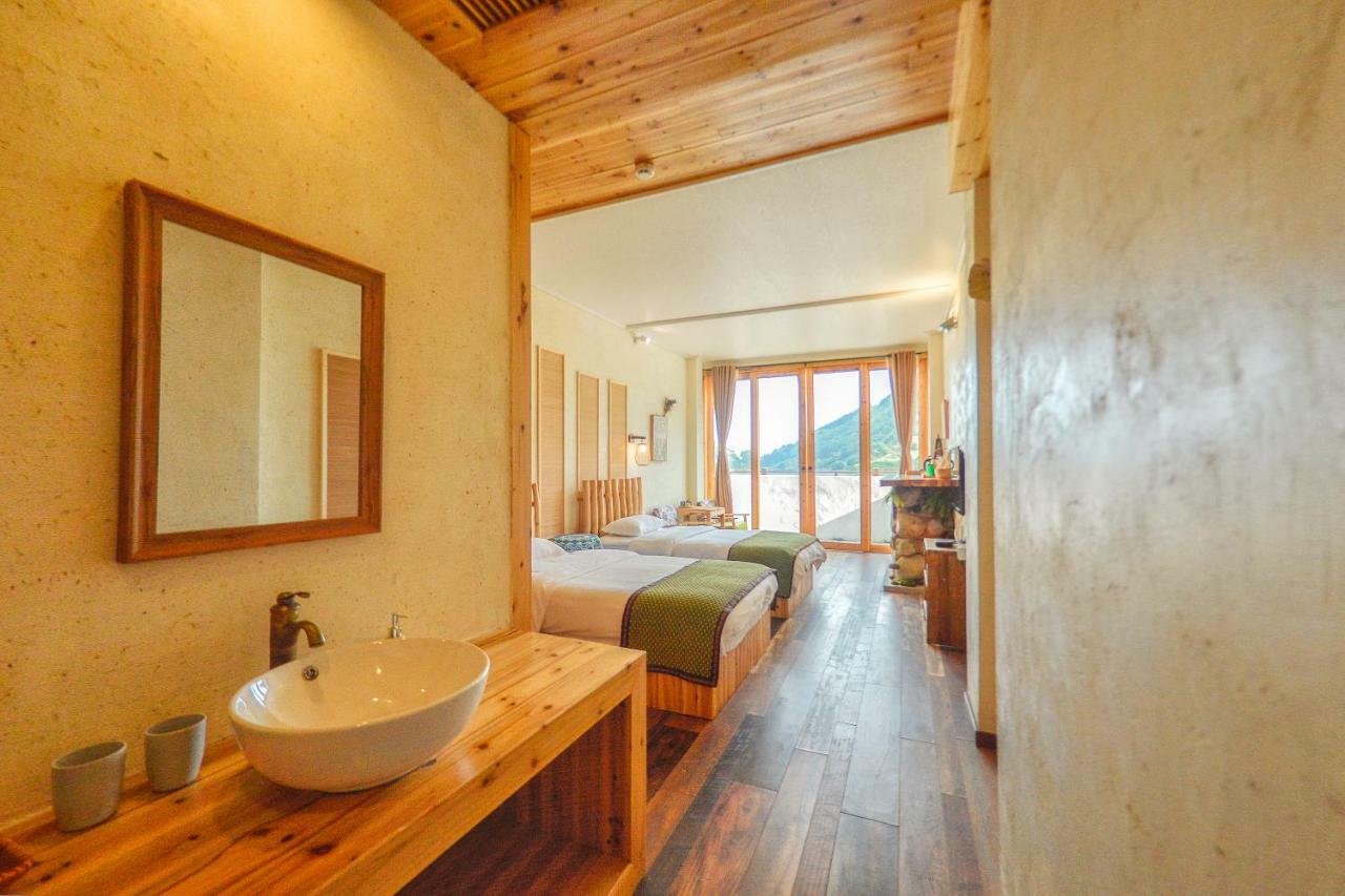 The Lake View Deyishe Resort In Thousand Island Lake Qianwu Extérieur photo